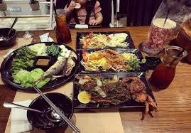 "Lạc Bước" Vào Thế Giới Ẩm Thực Đa Dạng