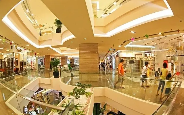 Bí Quyết Tìm Được Gian Hàng Phù Hợp và Thương Lượng Giá Thuê